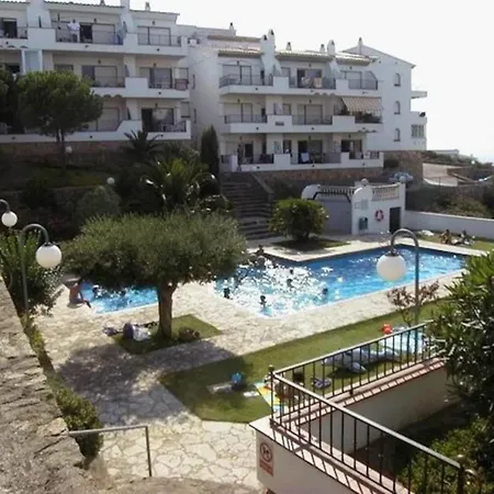 By With Pool * Roses